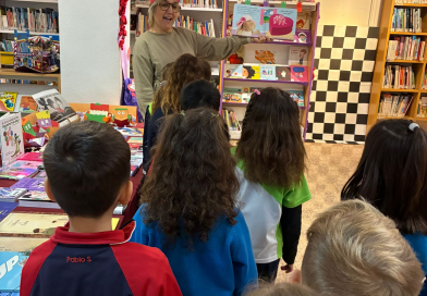 Visita guiada a la Biblioteca Infantil, 6 anys, col·legi Padre Dehón.