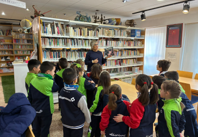 Visita guiada a la Biblioteca, 6 anys, col·legi Padre Dehón.