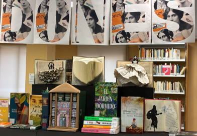 La Biblioteca celebra el Día de la Mujer 📚✨ La Biblioteca celebra el Día de la Mujer 📚✨